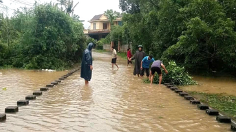 តំបន់​ជា​ច្រើន​បាន​ដាច់​ចរន្ត​អគ្គិសនី​ដោយសារ​ឥទ្ធិពល​ព្យុះ​លេខ​១០។