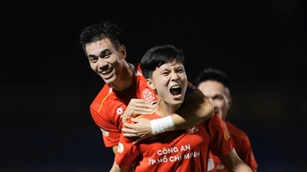 ចំណាត់ថ្នាក់ V-League ចុងក្រោយ៖ Ninh Binh ត្រូវបានក្លឹបប៉ូលីសទីក្រុងហូជីមិញចាប់បាន គ្រូបង្វឹក "ម៉ាស៊ីនកិន" ចាប់ផ្តើមបង្កើនល្បឿន