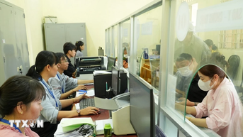 មេរៀនទី២៖ បុគ្គលិក និងមន្ត្រីរាជការ ធ្វើការបន្ថែមម៉ោង និងខិតខំជំនះការលំបាក