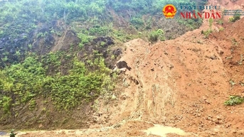 ខេត្ត Quang Tri៖ សាខា Ho Chi Minh Trail West ត្រូវបានកាត់ផ្តាច់ ដោយសារការបាក់ដី