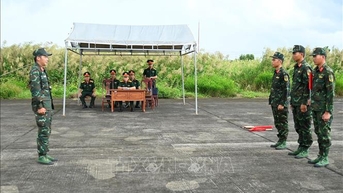 នាយកដ្ឋានហ្វឹកហ្វឺនយោធា - សាលា (អគ្គសេនាធិការ) បានចុះត្រួតពិនិត្យការងារទាំងអស់នៅ Ca Mau