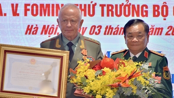 Thứ trưởng Bộ Quốc phòng Nga nhận Huân chương Hữu nghị Việt Nam trao tặng