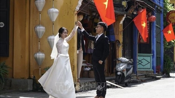 Nhiều điểm đến 'hút' du khách dịp nghỉ lễ 2/9