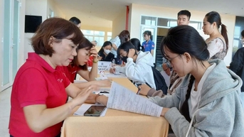 460 sinh viên nhập học tại Trường đại học Phú Yên