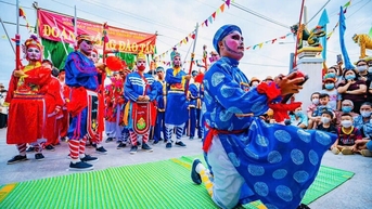 លើកតម្កើងតម្លៃនៃពិធីបុណ្យប្រពៃណីធម្មតា ដើម្បីបម្រើដល់ការអភិវឌ្ឍន៍ទេសចរណ៍