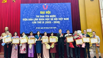 ផ្សព្វផ្សាយស្មារតីនៃការត្រាប់តាមស្នេហាជាតិក្នុងការស្រាវជ្រាវវិទ្យាសាស្ត្រសង្គម
