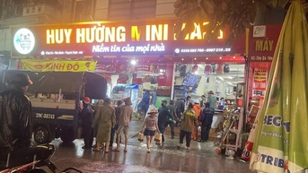 Sạt lở đất tại Yên Xuân: Di dời khẩn cấp người dân khu vực chợ Cò