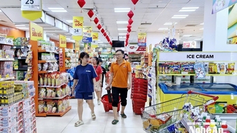 WinMart ធានានូវផែនការផ្គត់ផ្គង់ទំនិញ និងរក្សាស្ថិរភាពតម្លៃក្នុងអំឡុងពេលថ្ងៃដែលមានព្យុះនៅ Nghe An