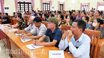 Hong Chau Ward៖ ប្រតិភូចំនួន 250 នាក់ត្រូវបានជូនដំណឹង និងមានការសន្ទនាស្តីពីការធានារ៉ាប់រងសង្គម និងគោលនយោបាយធានារ៉ាប់រងសុខភាព។
