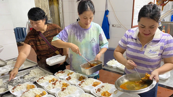 បេះដូងកក់ក្តៅជាមួយអាហារសប្បុរសធម៌