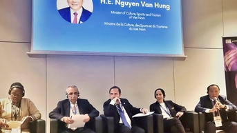 រដ្ឋមន្ត្រី Nguyen Van Hung៖ បក្សនិងរដ្ឋវៀតណាមជានិច្ចកាលយកចិត្តទុកដាក់ជាពិសេសចំពោះបុព្វហេតុនៃការអភិវឌ្ឍន៍វប្បធម៌និងមនុស្ស។