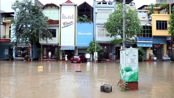 ឥទ្ធិពល​ព្យុះ​លេខ ១០៖ ថៃ ង្វៀន ជម្លៀស​គ្រួសារ​មួយ​ចំនួន​ជា​បន្ទាន់