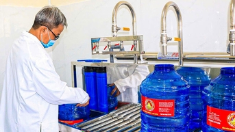 Khánh thành dây chuyền sản xuất nước uống cho bộ đội