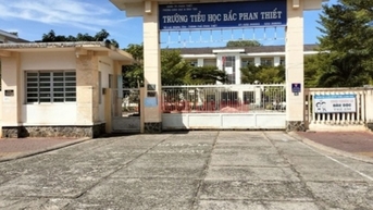 ជាមួយនឹងព័ត៌មានដែលថា សាលារៀនជាច្រើននៅ Phan Thiet បានបញ្ឈប់ការរៀបចំសាលាបណ្ដុះបណ្ដាល វិស័យអប់រំរបស់ Lam Dong បានចាត់វិធានការភ្លាមៗ។