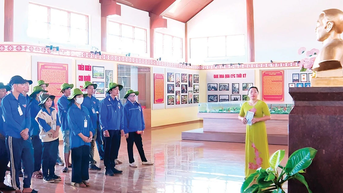 រក្សា​វិញ្ញាណ​ក្ខន្ធ ឆ្លង​កាត់​ភ្លើង​បដិវត្តន៍​ដ៏​វិសេស