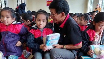 Người cựu chiến binh say mê làm thiện nguyện