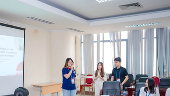 ដំណោះស្រាយ 71-NQ/TW ចាត់ទុកការអប់រំជាមូលដ្ឋានគ្រឹះសម្រាប់ការអភិវឌ្ឍន៍ប្រកបដោយចីរភាព