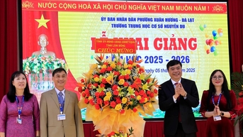 Trường THCS Nguyễn Du phấn đấu hoàn thành xuất sắc nhiệm vụ năm học 2025 - 2026