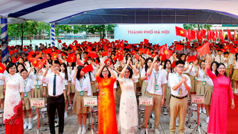 Gần 2,3 triệu học sinh Hà Nội hân hoan dự lễ khai giảng đặc biệt