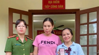 នគរបាល​ឃុំ​គឹម​បូ​ជួយ​ប្រជាពលរដ្ឋ​ទទួល​ខុស​ការ​ផ្ទេរ​ប្រាក់