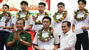 Nhiều thí sinh 29, 30 điểm ở TPHCM đỗ các trường quân sự