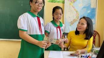ផ្តល់កម្លាំងដល់កុមារនៅភូមិនេសាទ ដើម្បីជំនះភ្លើង