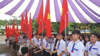 វិទ្យាល័យ Chu Van An ផ្តោតលើការអប់រំទូលំទូលាយ