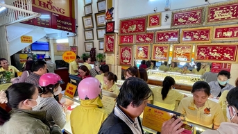Giá vàng chiều nay 6/9: Giá vàng trong nước và thế giới tăng sốc vào cuối tuần