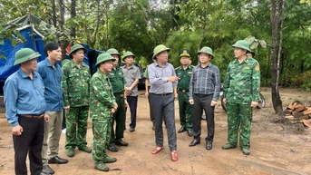 Chủ tịch UBND tỉnh Phạm Anh Tuấn kiểm tra thực địa các xã biên giới
