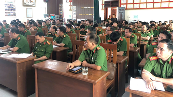 Phổ biến quy định của pháp luật về phòng cháy chữa cháy cho hơn 150 Công an cấp xã