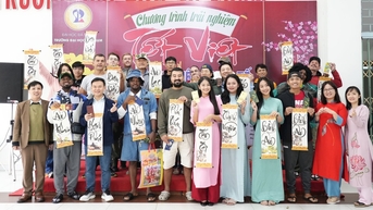 Mở cánh cửa tri thức mới