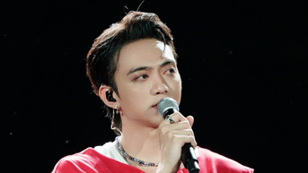 33 anh tài bật khóc trong đêm concert cuối Anh trai vượt ngàn chông gai