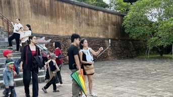 Check-in មានន័យថា... ការរំពឹងទុក