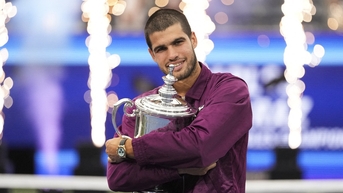 Alcaraz បានឈ្នះពានរង្វាន់ US Open Grand Slam ឆ្នាំ 2025 ហើយ Sinner បានចាញ់យ៉ាងគួរឱ្យសរសើរ
