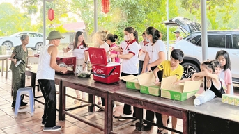 "ដំបូលរួម" រីករាលដាលស្នេហា