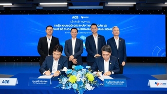 ACB は VNPAY と提携して、事業世帯や企業がデジタルで簡単に支払いや税金の支払いを行えるように支援します。