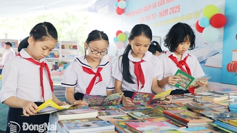 การจัดกิจกรรมวันเชิดชูภาษาเวียดนามในชุมชนชาวเวียดนามในต่างแดน