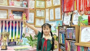 3학년 학생들은 수학, 체스, 미술 분야에서 거의 90개의 메달을 획득했습니다.