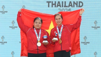 Atlet menembak Nguyen Thuy Trang mengalahkan peraih medali perak Olimpiade untuk memenangkan medali emas kejuaraan menembak Asia.