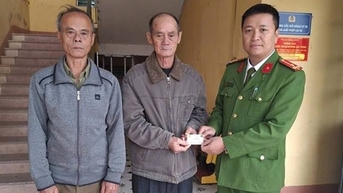 Mengembalikan identitas seorang "martir" yang kembali setelah hampir 50 tahun menghilang.