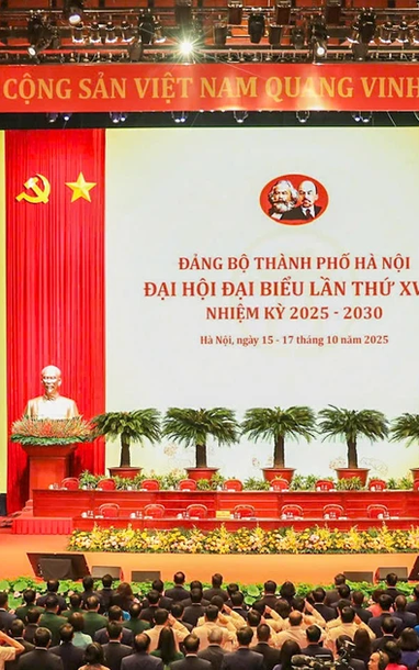 [រូបថត] មហាសន្និបាតបក្សទីក្រុងហាណូយលើកទី១៨ បានបើកសម័យប្រជុំត្រៀម។