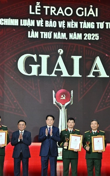 [Ảnh] Lễ trao giải Cuộc thi chính luận về bảo vệ nền tảng tư tưởng của Đảng
