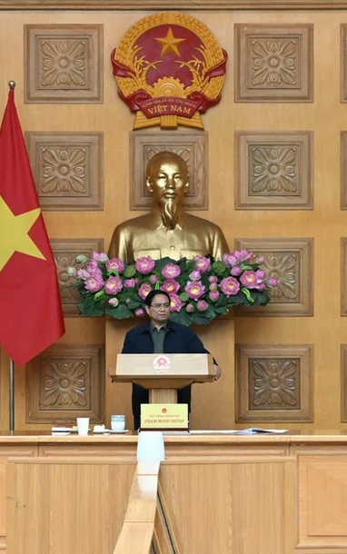 [Ảnh] Thủ tướng Phạm Minh Chính chủ trì cuộc họp bàn giải pháp khắc phục hậu quả mưa lũ ở các tỉnh miền trung