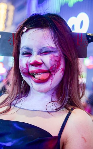 Phố Tây TPHCM biến thành 'vương quốc ma quái' trong đêm Halloween