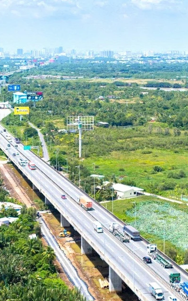 [រូបថត] ផ្លូវហាយវេឆ្លងកាត់ដុងណៃ