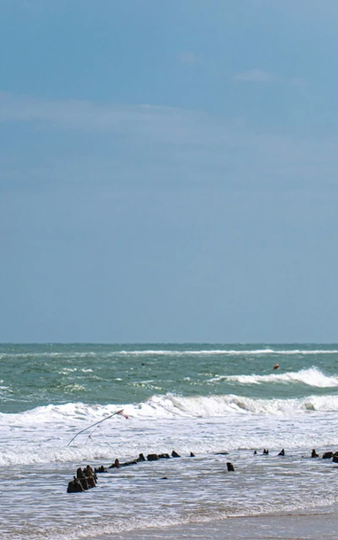 [រូបថត] ខ្សាច់សមុទ្រជ្រៅ កប៉ាល់ឈើបុរាណ An Bang ប្រឈមមុខនឹងហានិភ័យនៃការកប់ម្តងទៀត