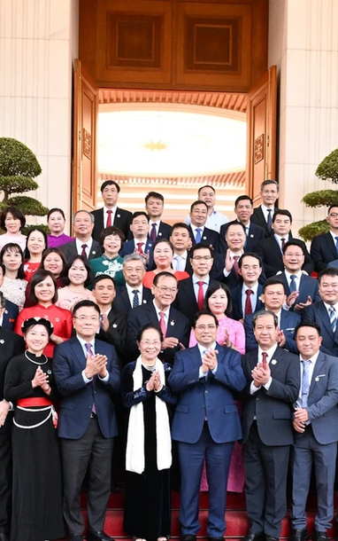 [Ảnh] Thủ tướng Phạm Minh Chính gặp mặt đại diện các nhà giáo tiêu biểu