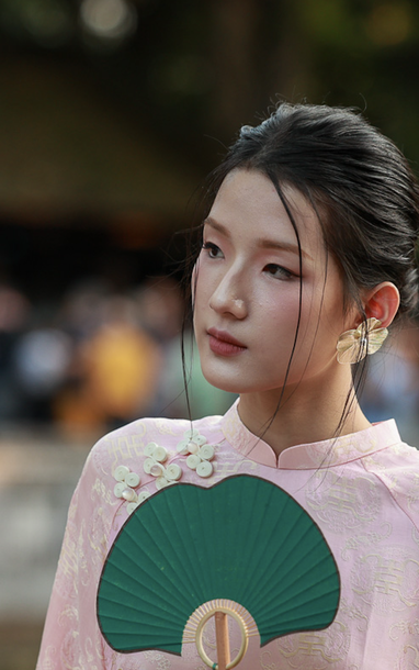 Văn Miếu - Quốc Tử Giám: “Phim trường” rực nắng giữa lòng Hà Nội