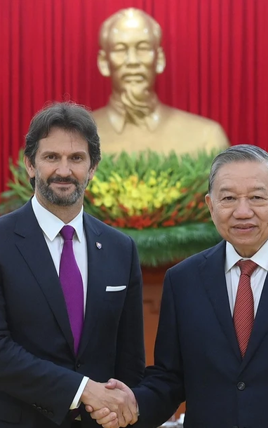 [រូបថត] អគ្គលេខាធិកា To Lam ទទួលជួបឧបនាយករដ្ឋមន្ត្រី និងជារដ្ឋមន្ត្រីក្រសួងការពារជាតិស្លូវ៉ាគី លោក Robert Kalinak