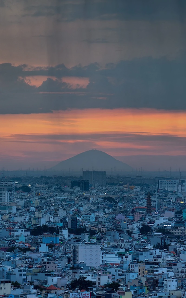 Lần thứ 4 thấy núi Bà Đen rõ ràng hiếm gặp từ TP.HCM